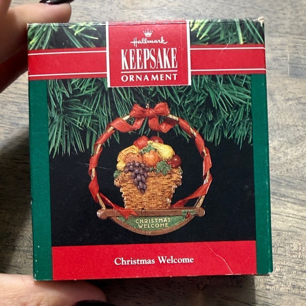 Hallmark 1991 Christmas Welcome Fruit Basket Ornament with Box